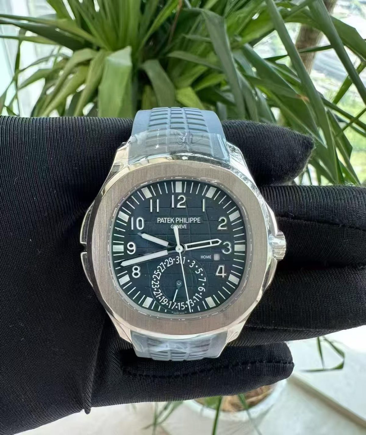 Patek Philippe Aquanaut 5164G