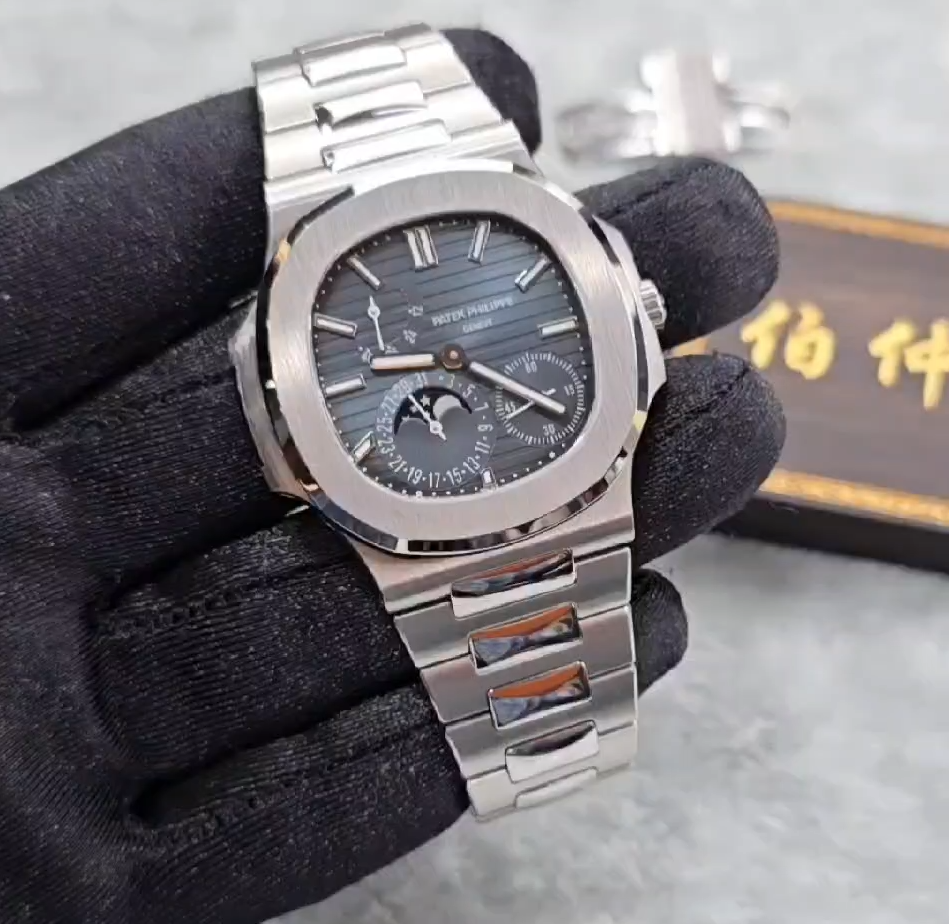 【Video Reviews】-Modified Patek Philippe Nautilus 5712A – Steel Case, Top‑Tier Aftermarket